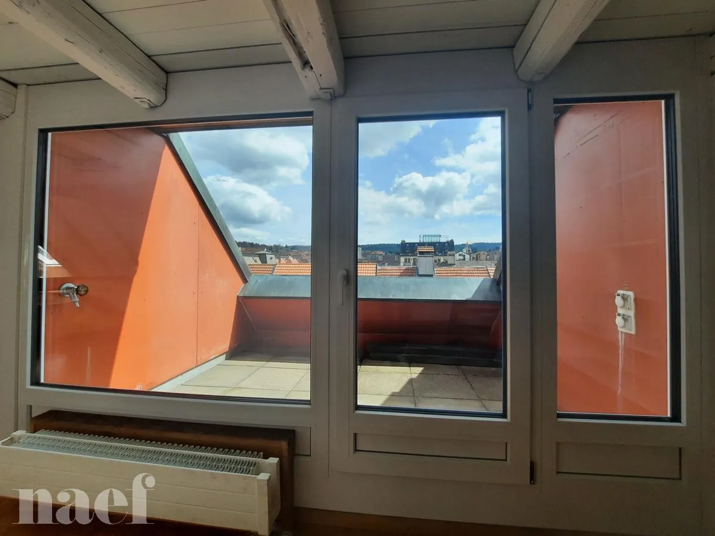 Large apartment in the city center with terrace - Photo 10 of 13