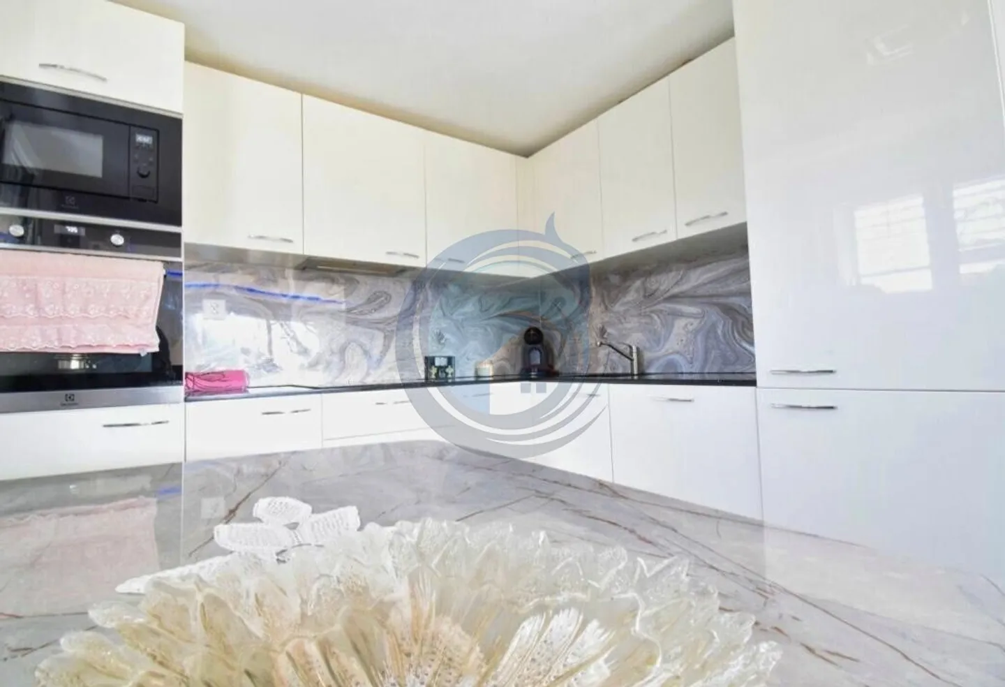 BELLE VILLA INDIVIDUELLE RÉNOVÉE AVEC GRAND TERRAIN ET VUE DÉGAGÉE - Foto 6 von 8