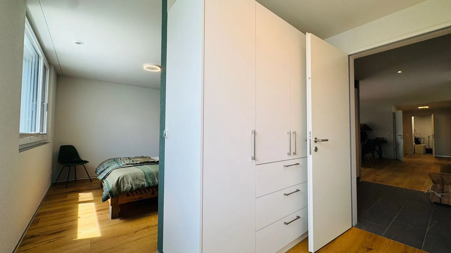 As new 5.5-room attic apartment with large terrace, 2 bathrooms and 3 indoor parking spaces - Photo 12 of 18