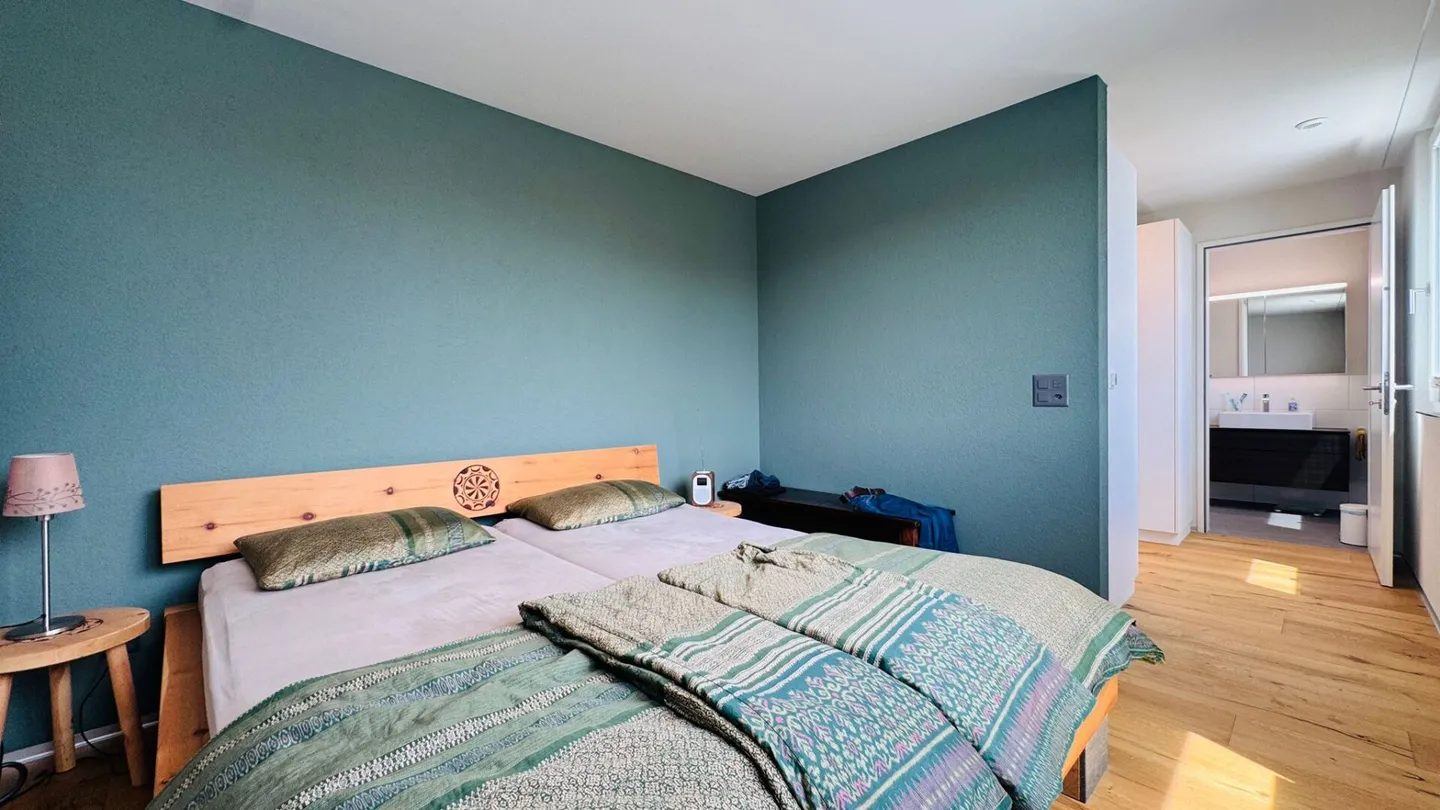 As new 5.5-room attic apartment with large terrace, 2 bathrooms and 3 indoor parking spaces - Photo 13 of 18