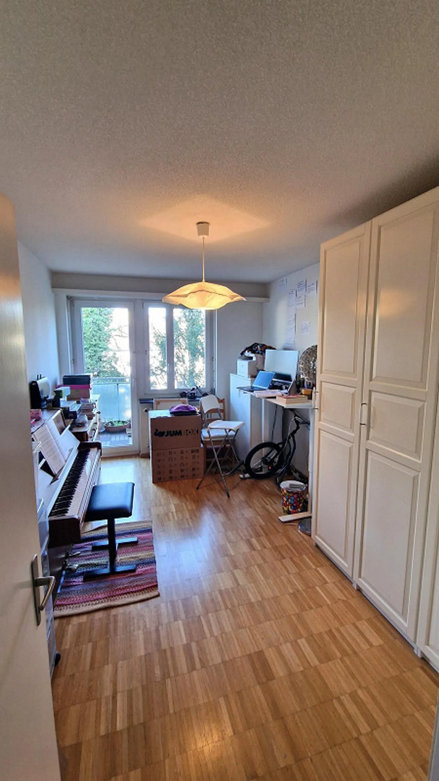 In the Schützenmatt district, spacious 4-room apartment - Photo 5 of 9