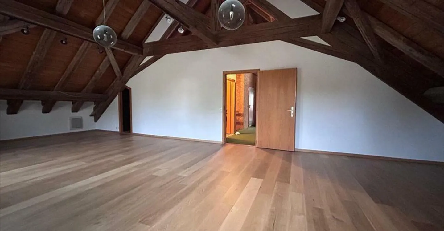 Mischgenutztes Gebäude mieten - Foto 7 von 11