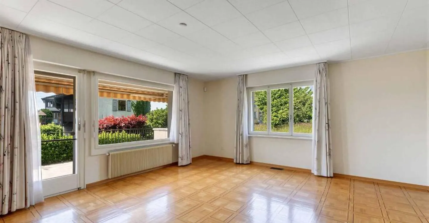 Villa spaziosa con vista montagna - Foto 3 di 7
