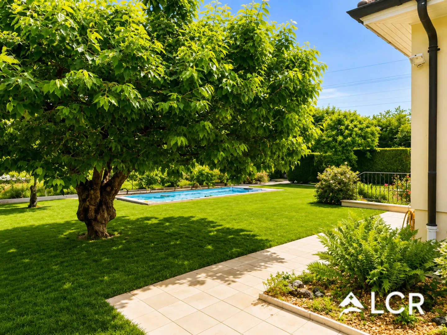 Magnifique maison individuelle 8,5 pièces / Jardin avec piscine et appartement séparé - Photo 11 sur 13