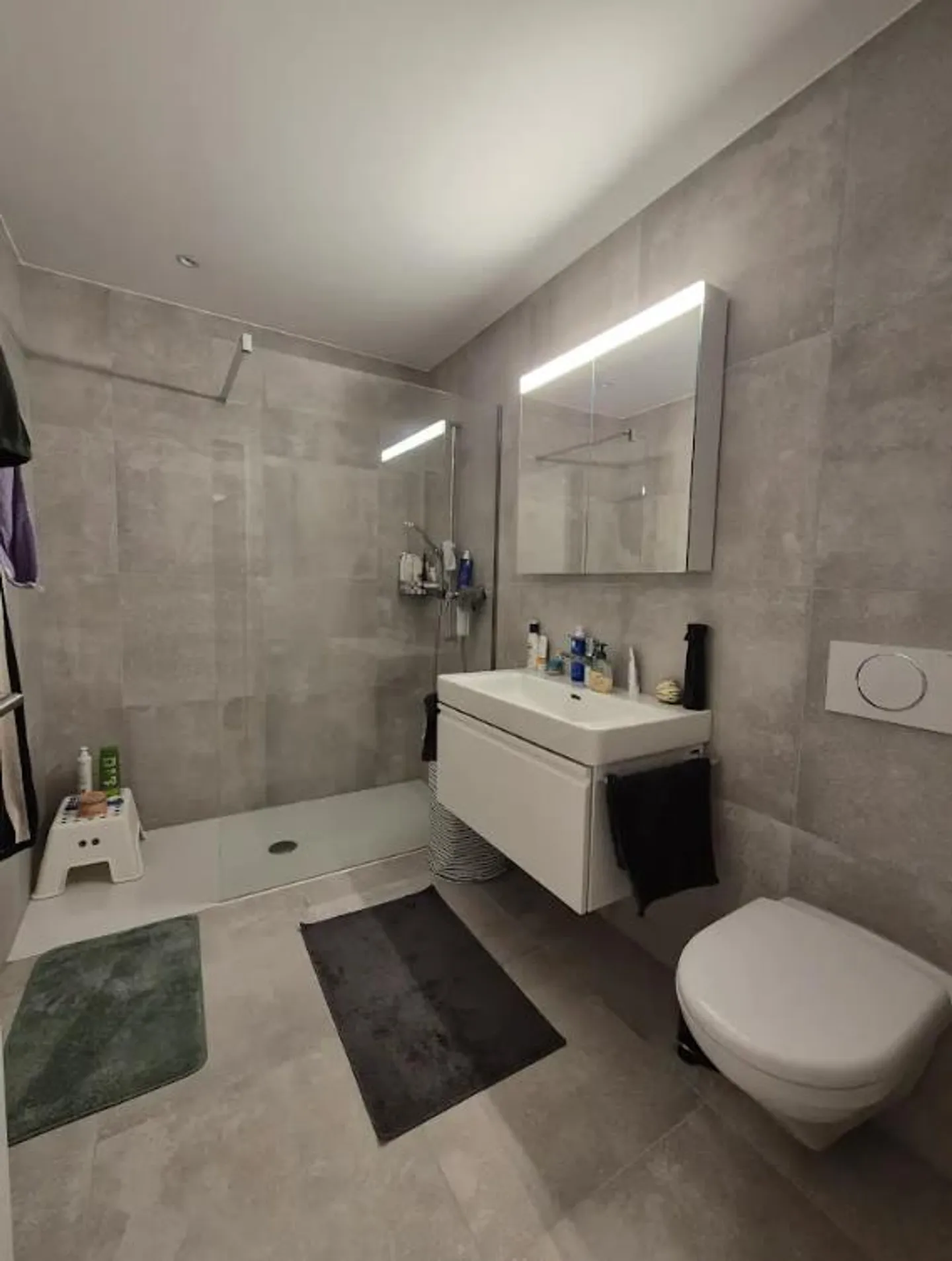 Appartement moderne 2.5 pièces avec loggia à Zurich Oerlikon - Photo 8 sur 9