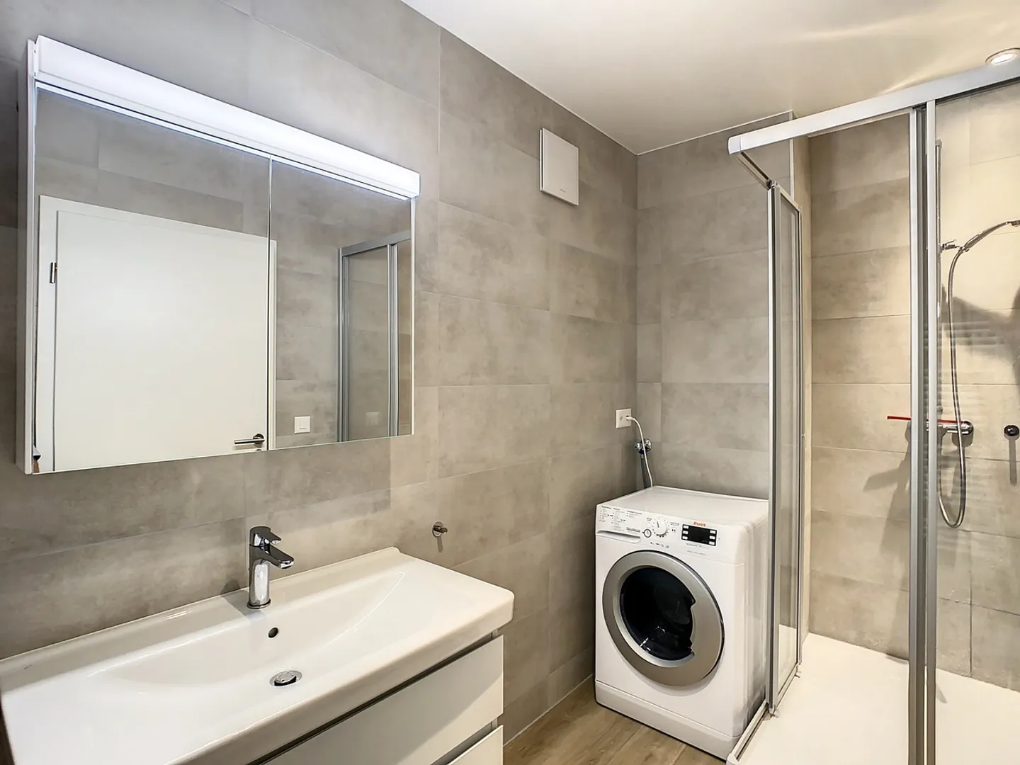 ESCLUSIVITÀ - Incantevole appartamento nel centro di Aubonne - Foto 6 di 11