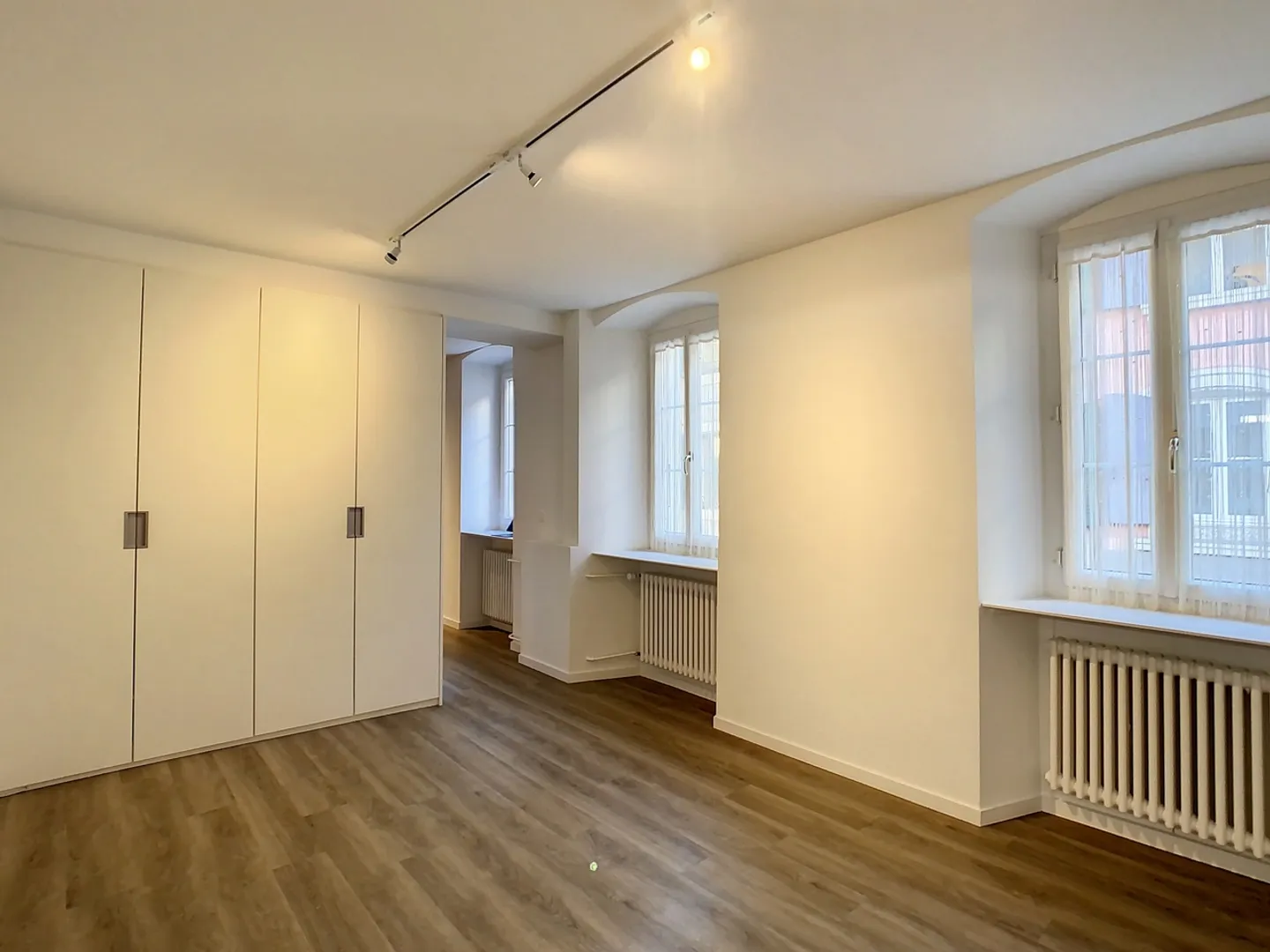 ESCLUSIVITÀ - Incantevole appartamento nel centro di Aubonne - Foto 7 di 11