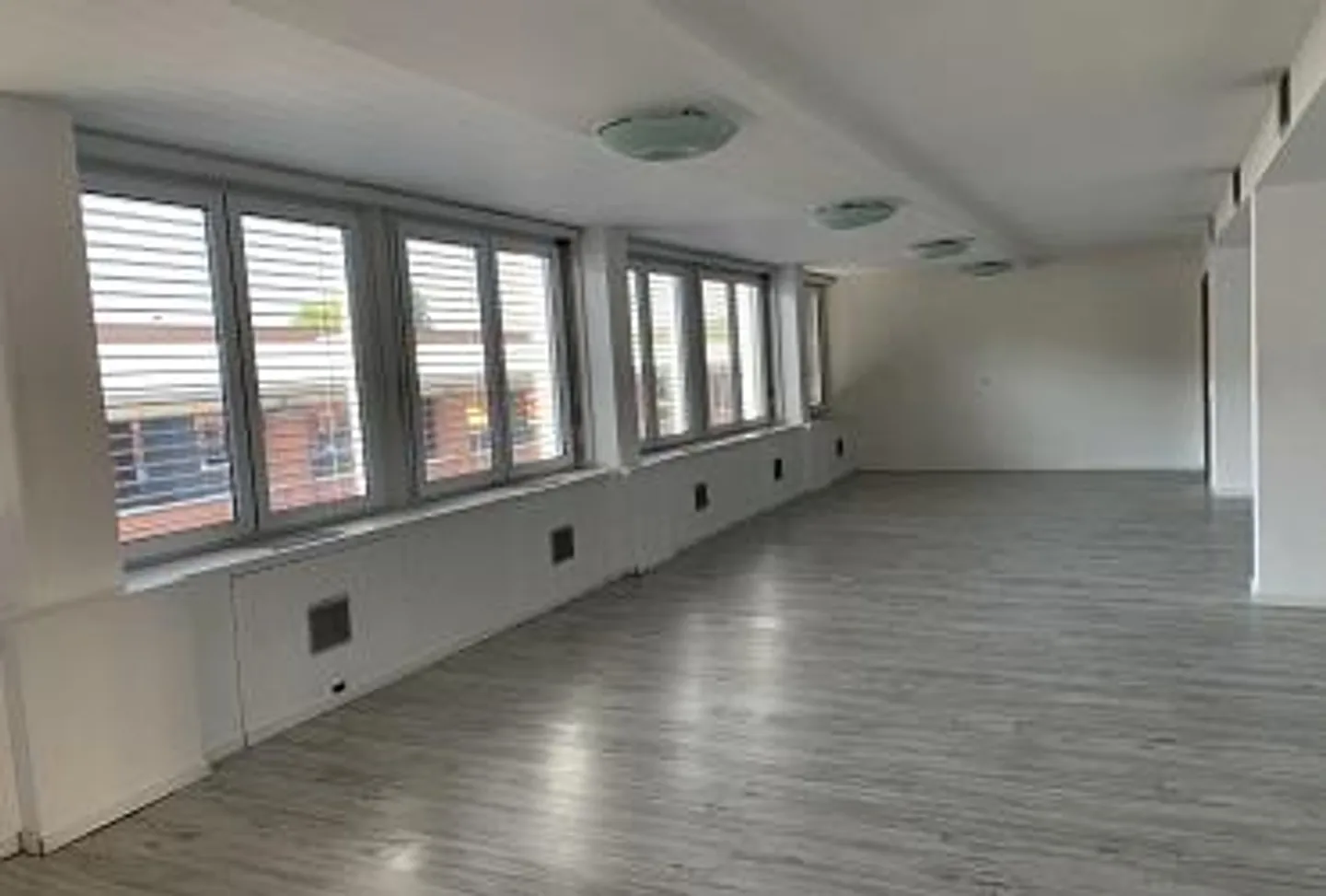 Ufficio funzionale a Mendrisio - Foto 1 di 6