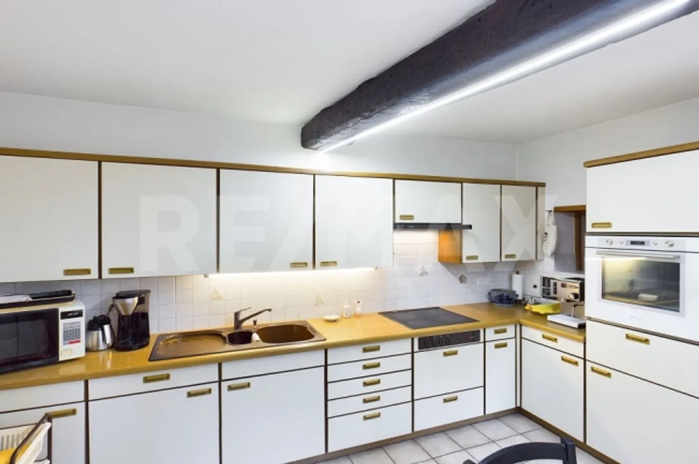 Casa affascinante e spaziosa con vista aperta - Foto 4 di 13