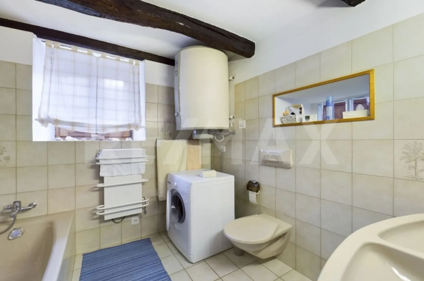 Casa affascinante e spaziosa con vista aperta - Foto 8 di 13