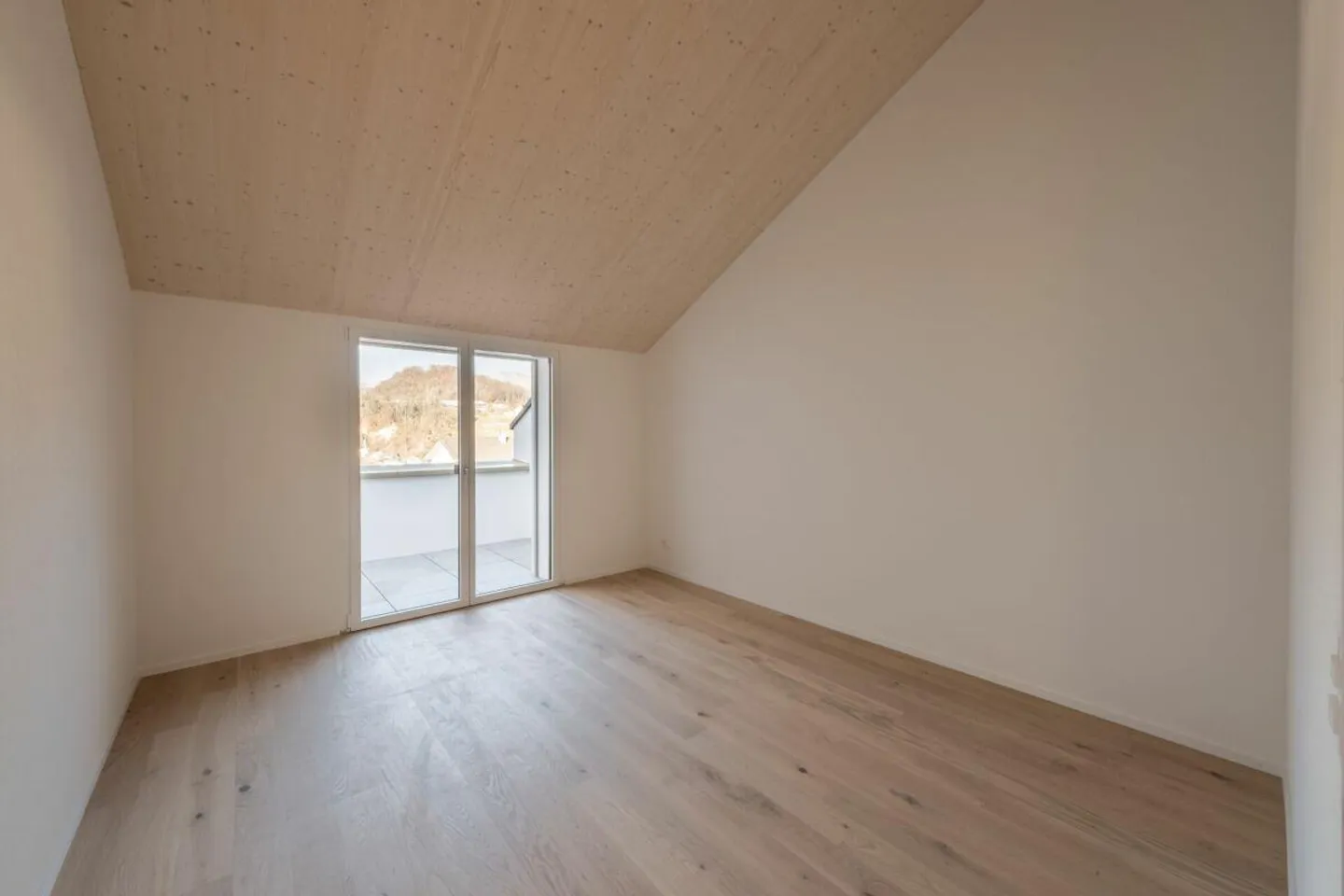 Appartamento familiare luminoso in un quartiere tranquillo - Foto 4 di 13