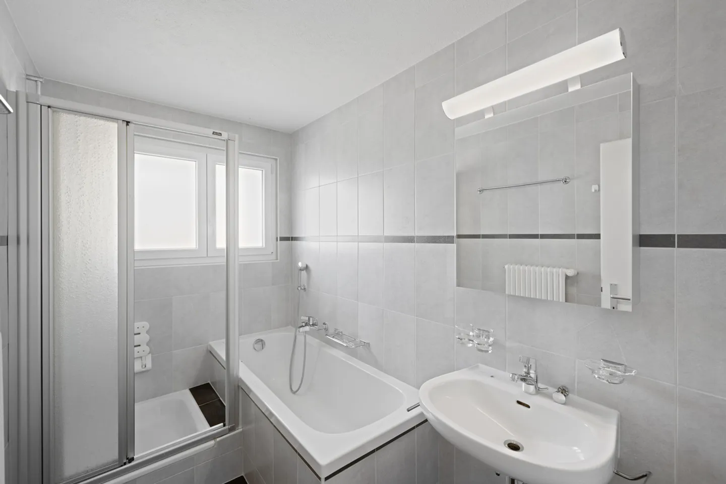 Spacious Villa - Photo 10 of 13