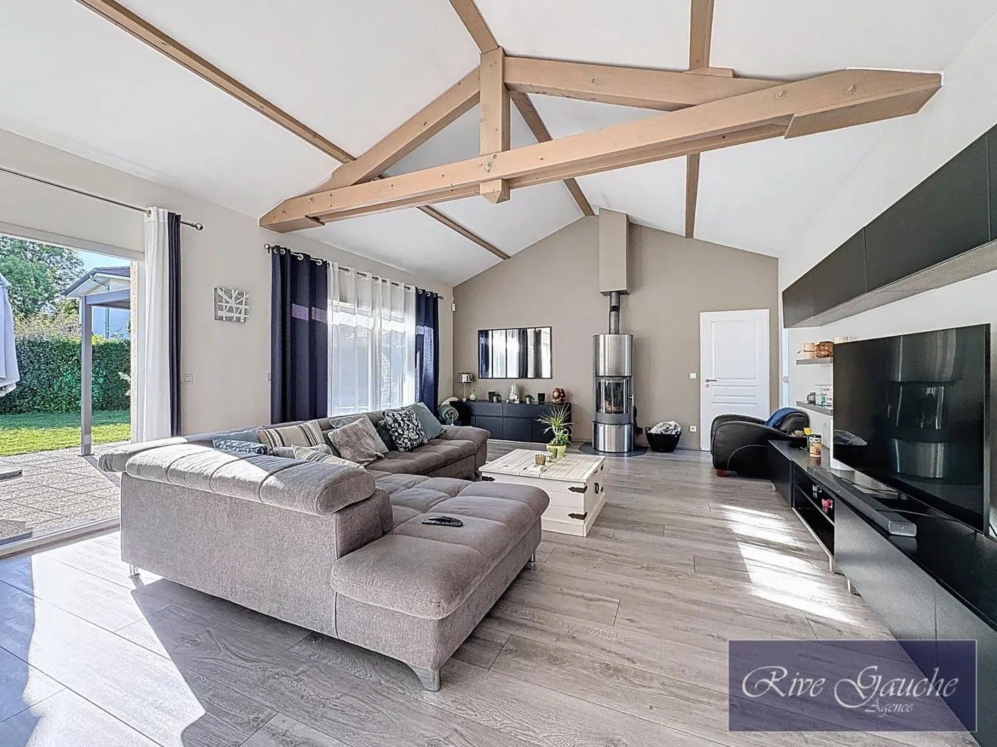 Villa d'architecte avec 5 chambres (F-74) - Photo 7 sur 13