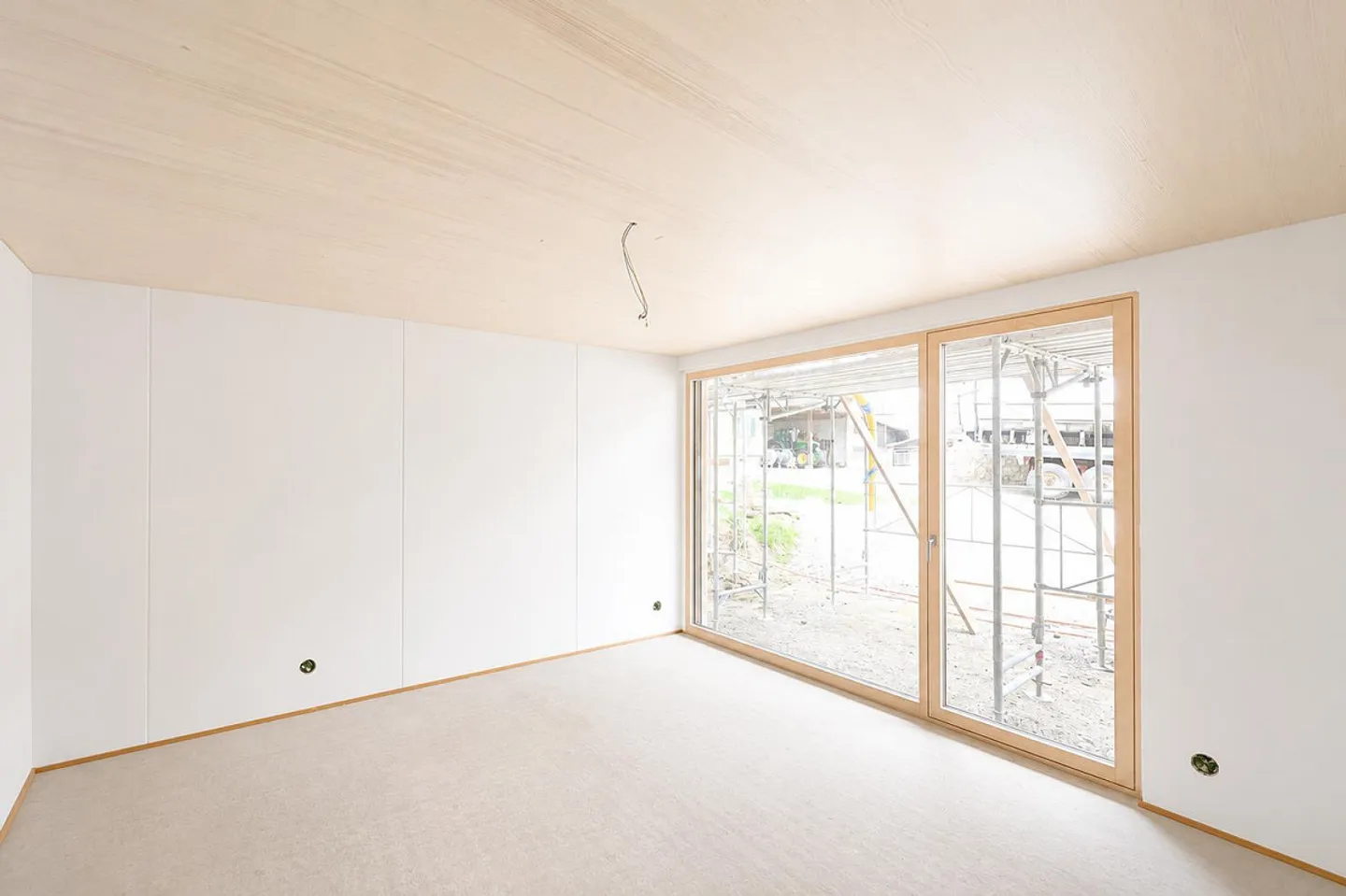 Prima locazione: Appartamento giardino esclusivo di 3,5 stanze con comfort moderno - Foto 3 di 11