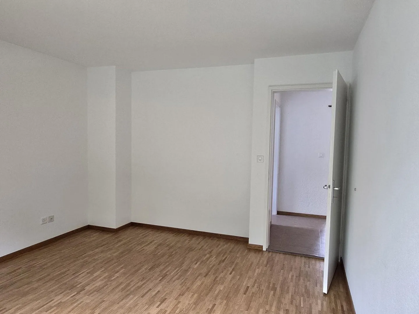 Sonnige sanierte 3½ Zimmer-Wohnung - Foto 8 von 13