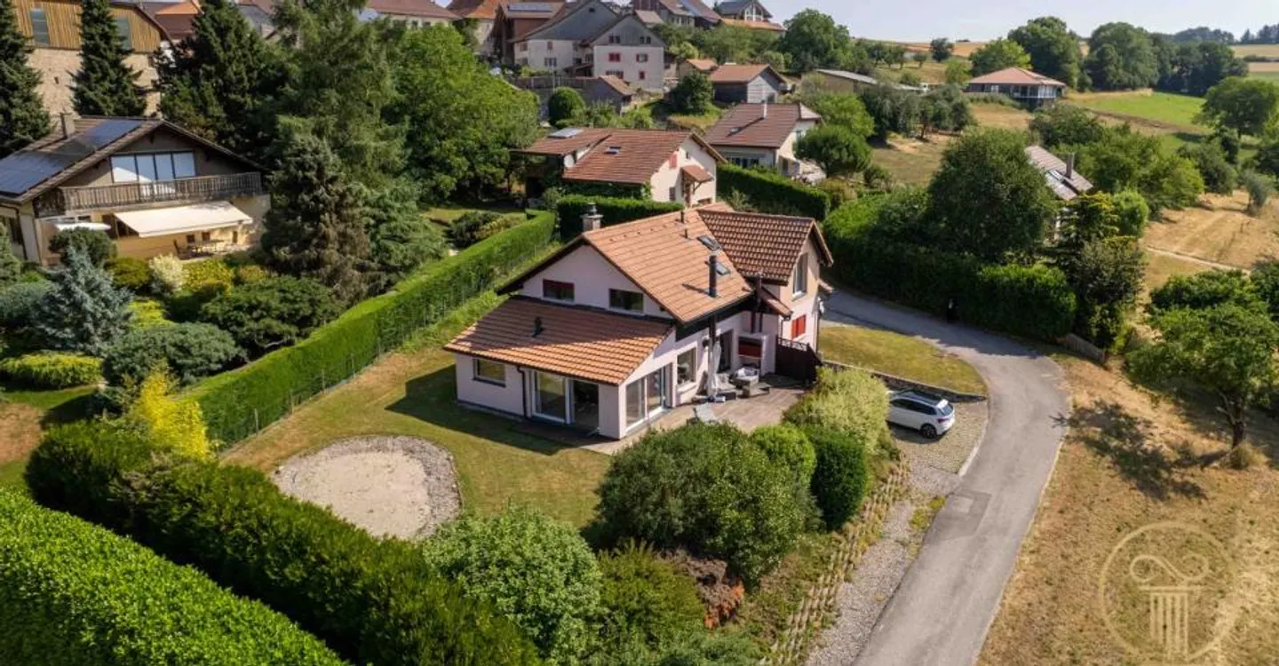 Chavannes-sur-Moudon - Magnifica villa in vendita in zona tranquilla - Foto 1 di 13