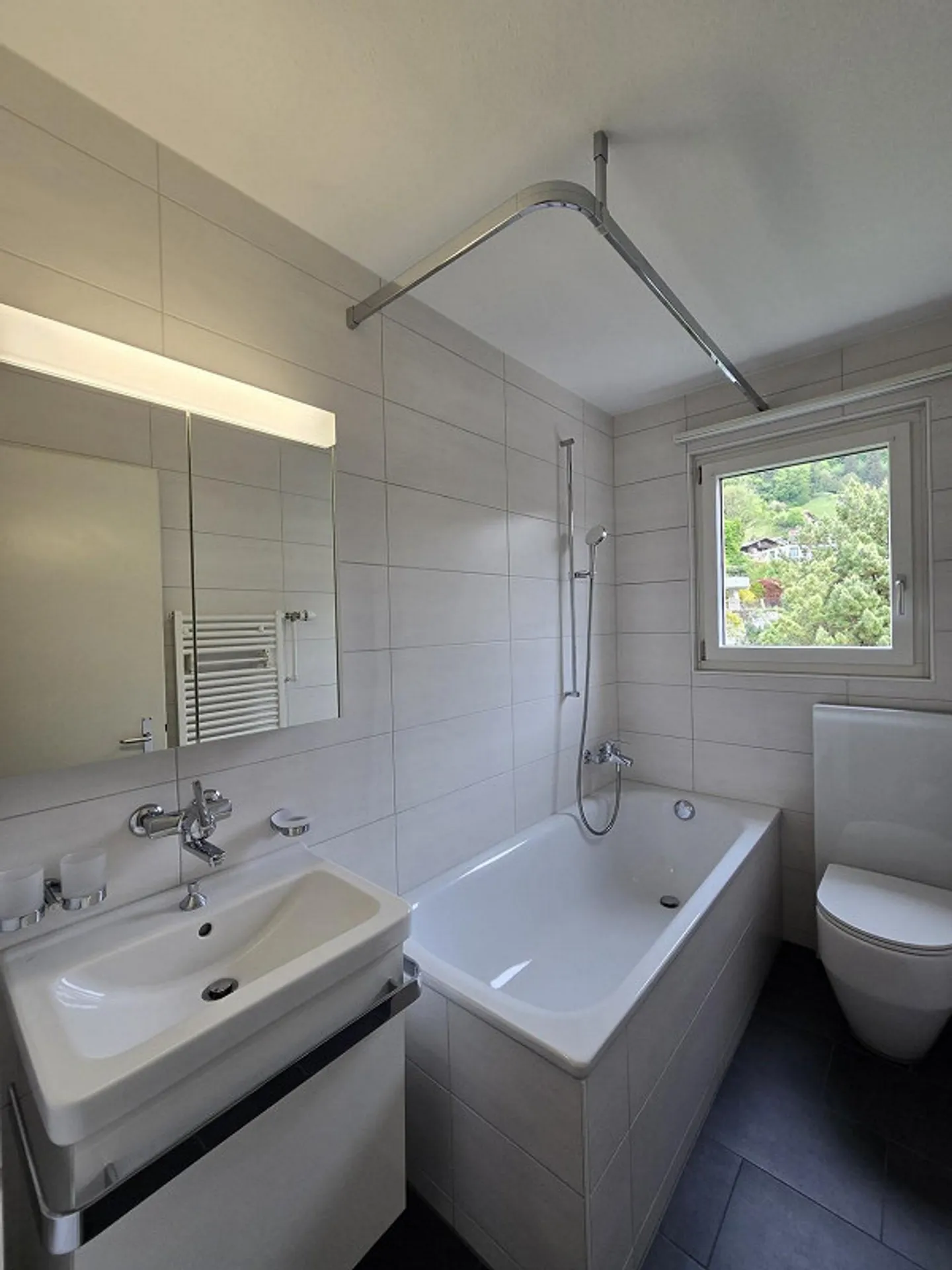 Sonnige sanierte 3½ Zimmer-Wohnung - Foto 10 von 13