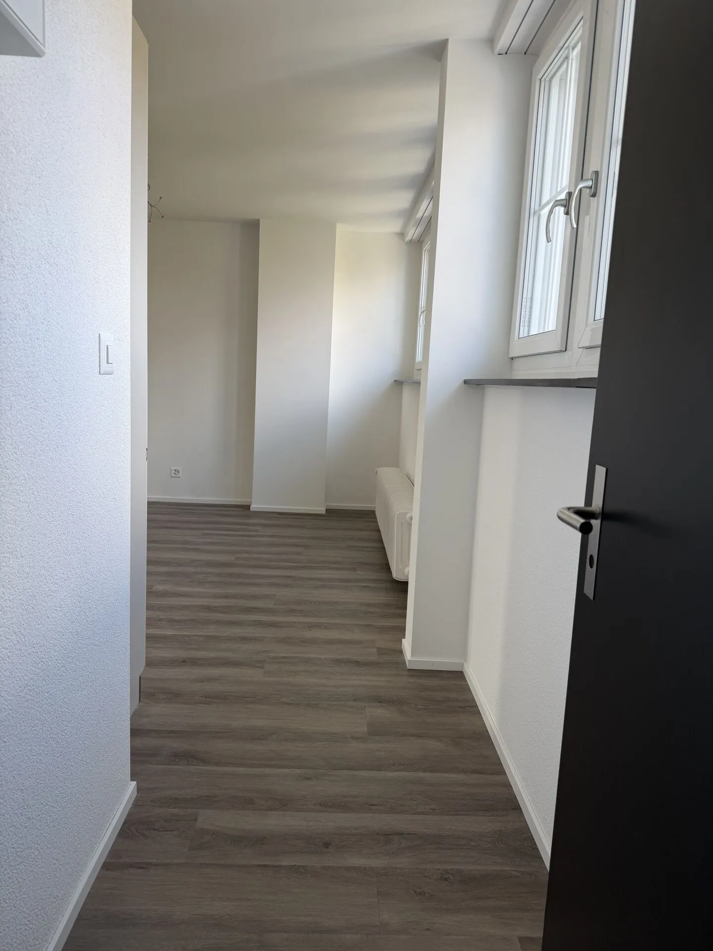 Luminoso, completamente ristrutturato appartamento duplex 2.5 camere - Foto 4 di 9