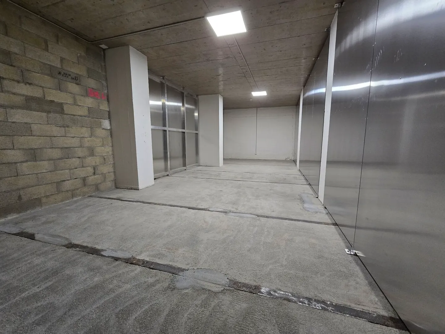 Spazio ufficio in affitto - Foto 2 di 3