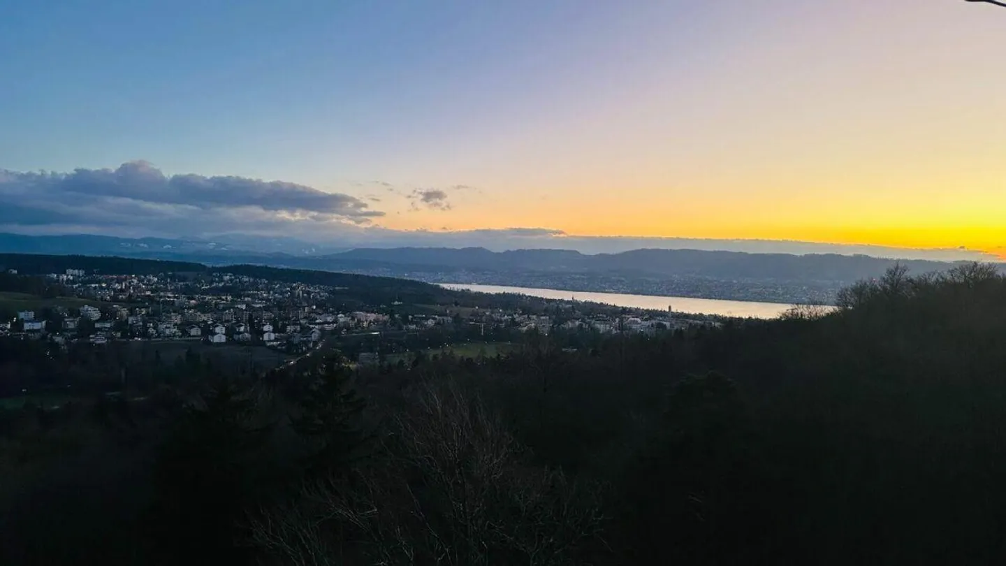 Exclusive 5.5-room apartment on the 33rd floor of the West Towers Three Point - Photo 12 of 14