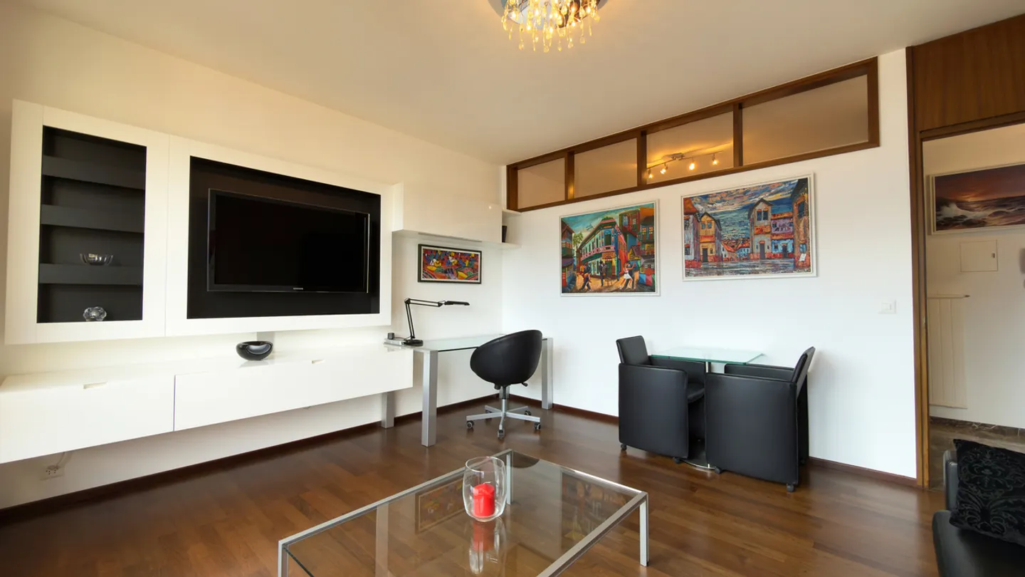 Ein Pied-à-Terre im Zentrum von Lugano mit dominanter Aussicht - Foto 6 von 15