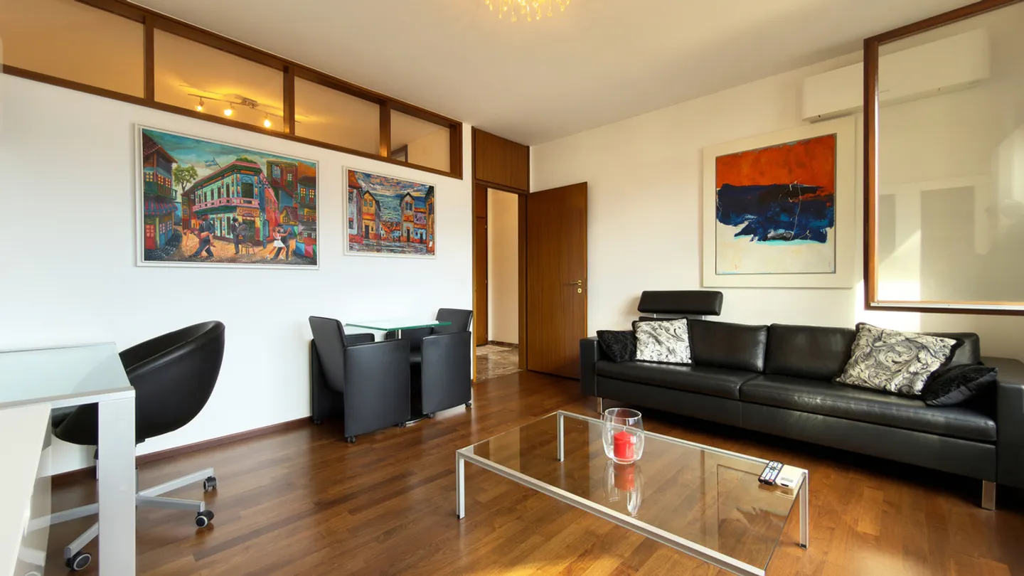 Ein Pied-à-Terre im Zentrum von Lugano mit dominanter Aussicht - Foto 8 von 15