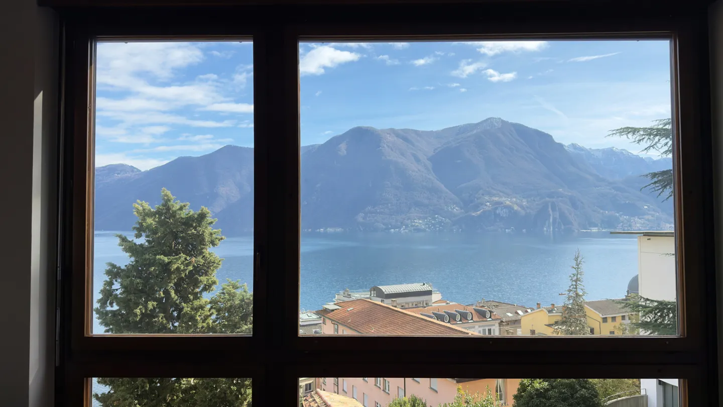 Ein Pied-à-Terre im Zentrum von Lugano mit dominanter Aussicht - Foto 4 von 15