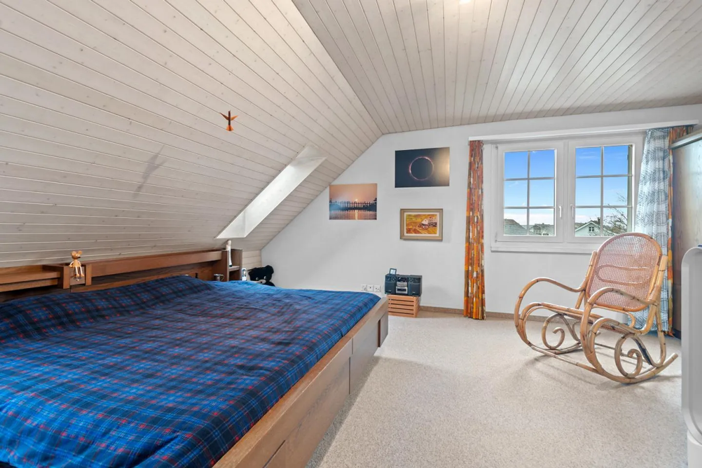 Idylle familiale dans un endroit calme - Photo 4 sur 13