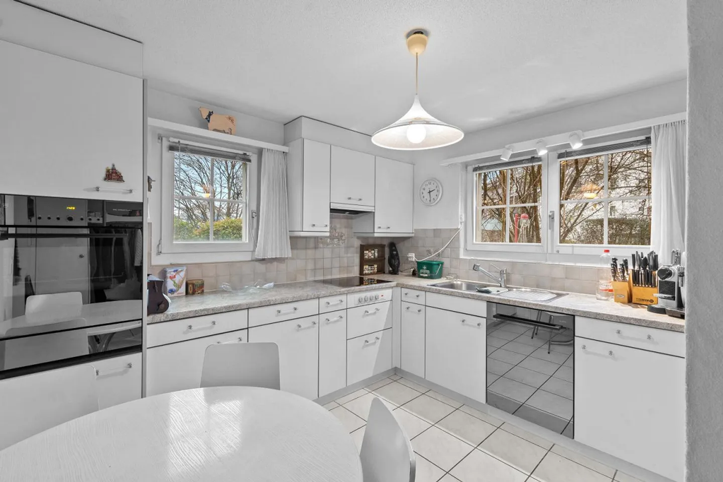 Idylle familiale dans un endroit calme - Photo 5 sur 13