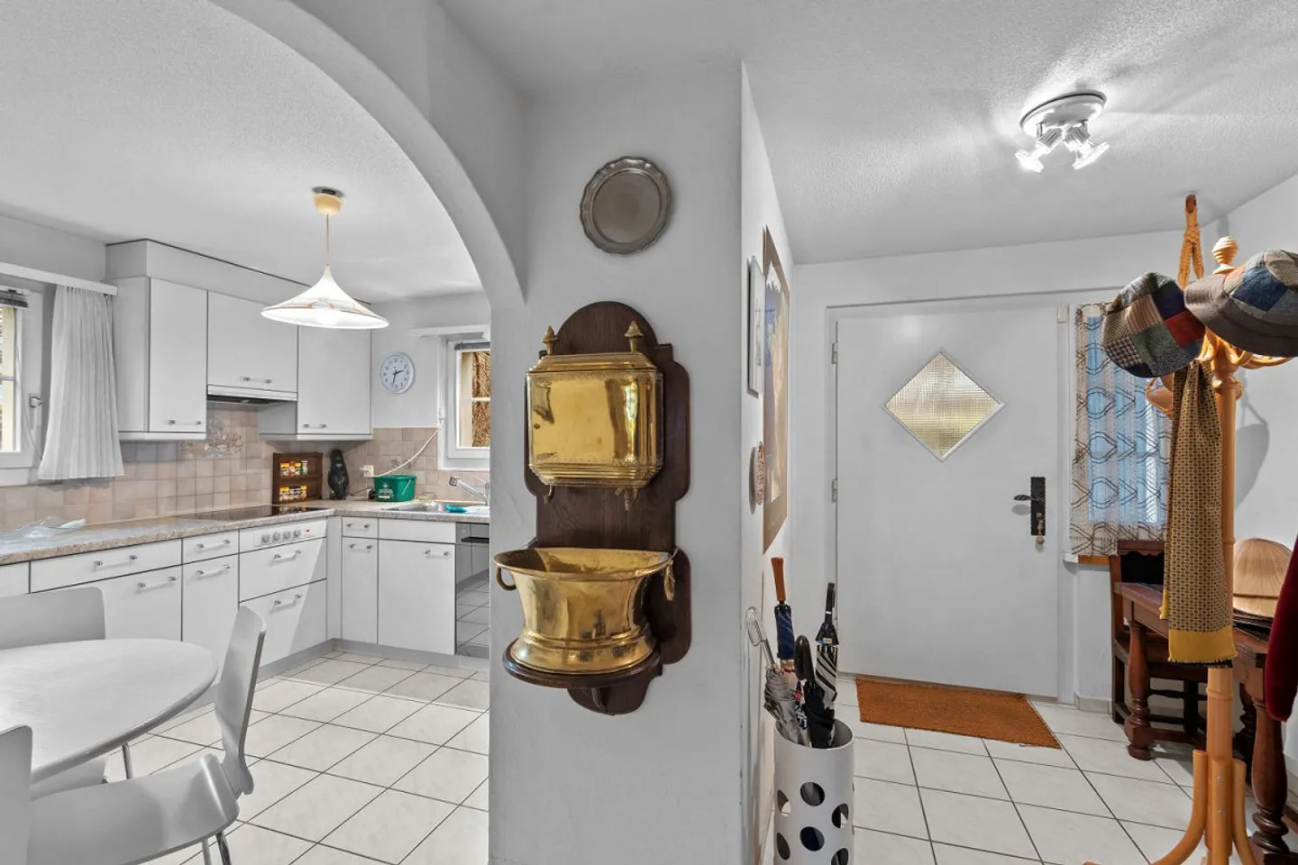 Idylle familiale dans un endroit calme - Photo 6 sur 13