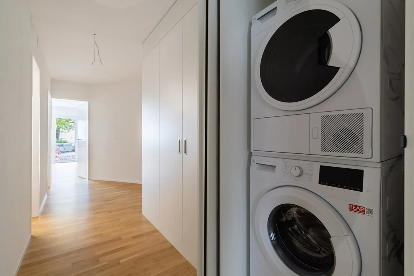 Helle sanierte 2.5-Zimmerwohnung in Horgen mieten - Photo 2 of 7