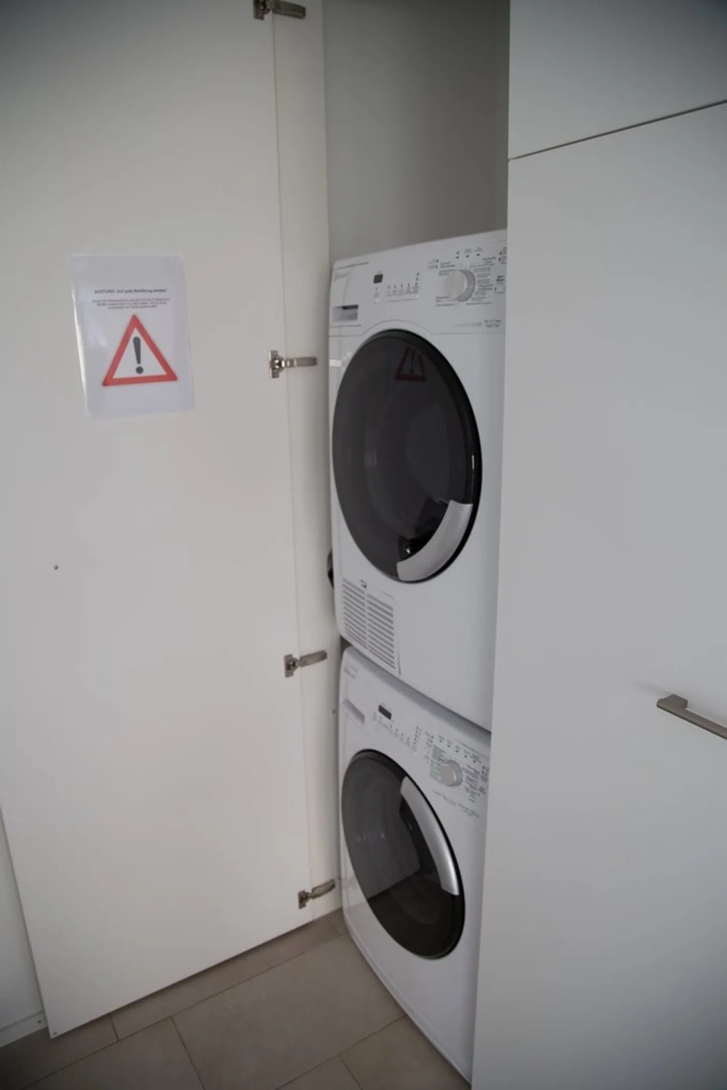 Modern 3.5-room new apartment in a central location - Photo 10 of 10