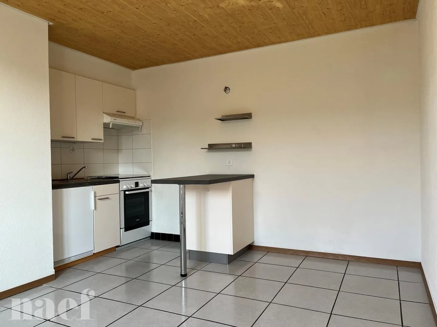 2.5 Rooms near the Train Station - Photo 1 of 6