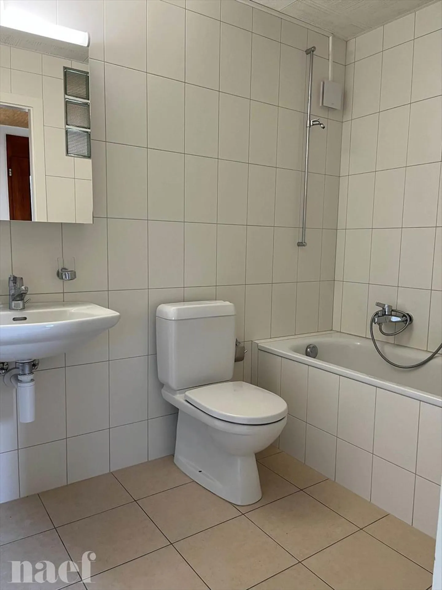 2.5 Rooms near the Train Station - Photo 6 of 6