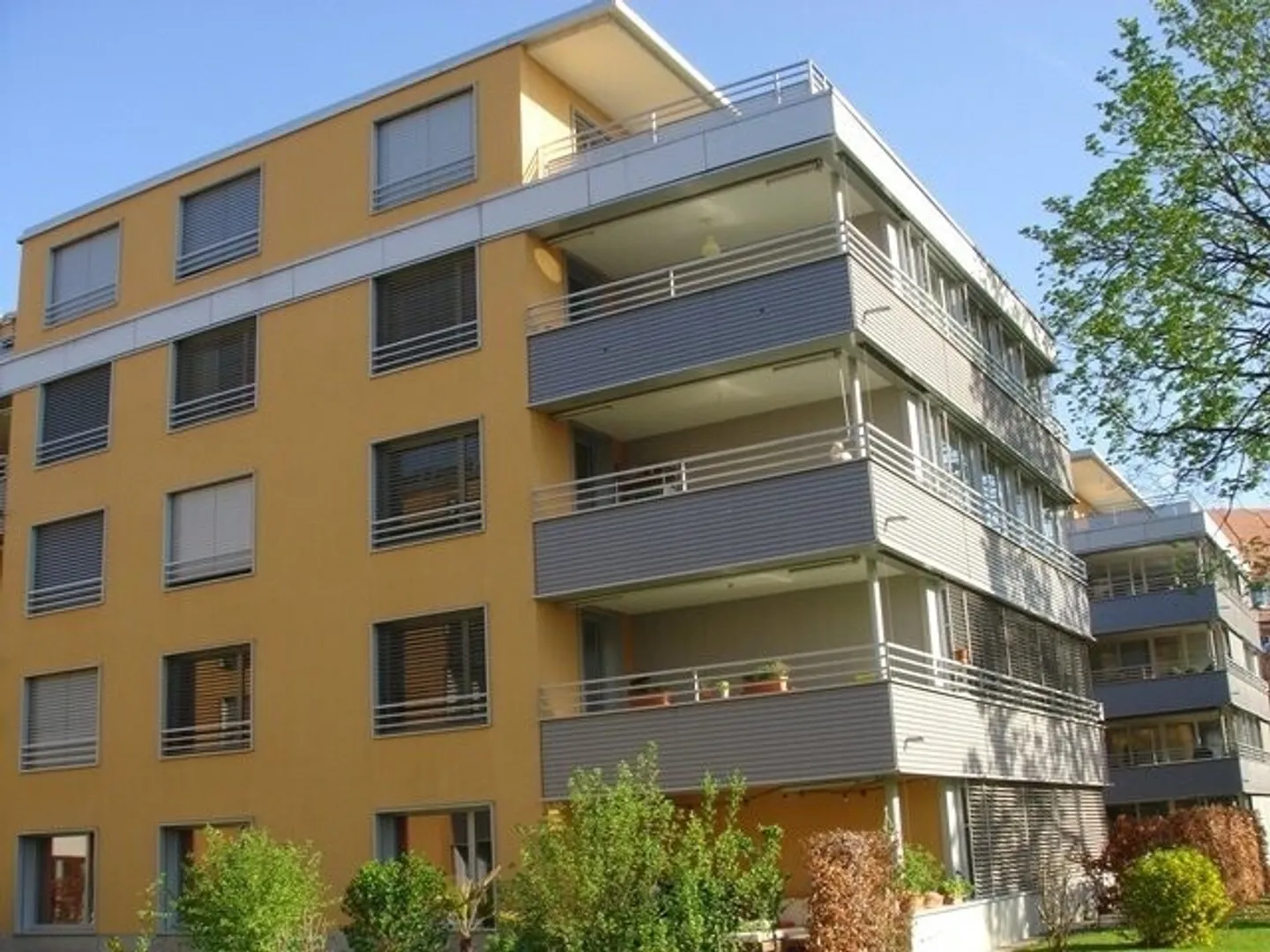 Living next to the Limmat! - Photo 1 of 7