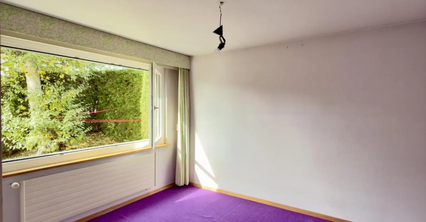 4.5 Room Apartment with GREAT POTENTIAL - Photo 4 of 16
