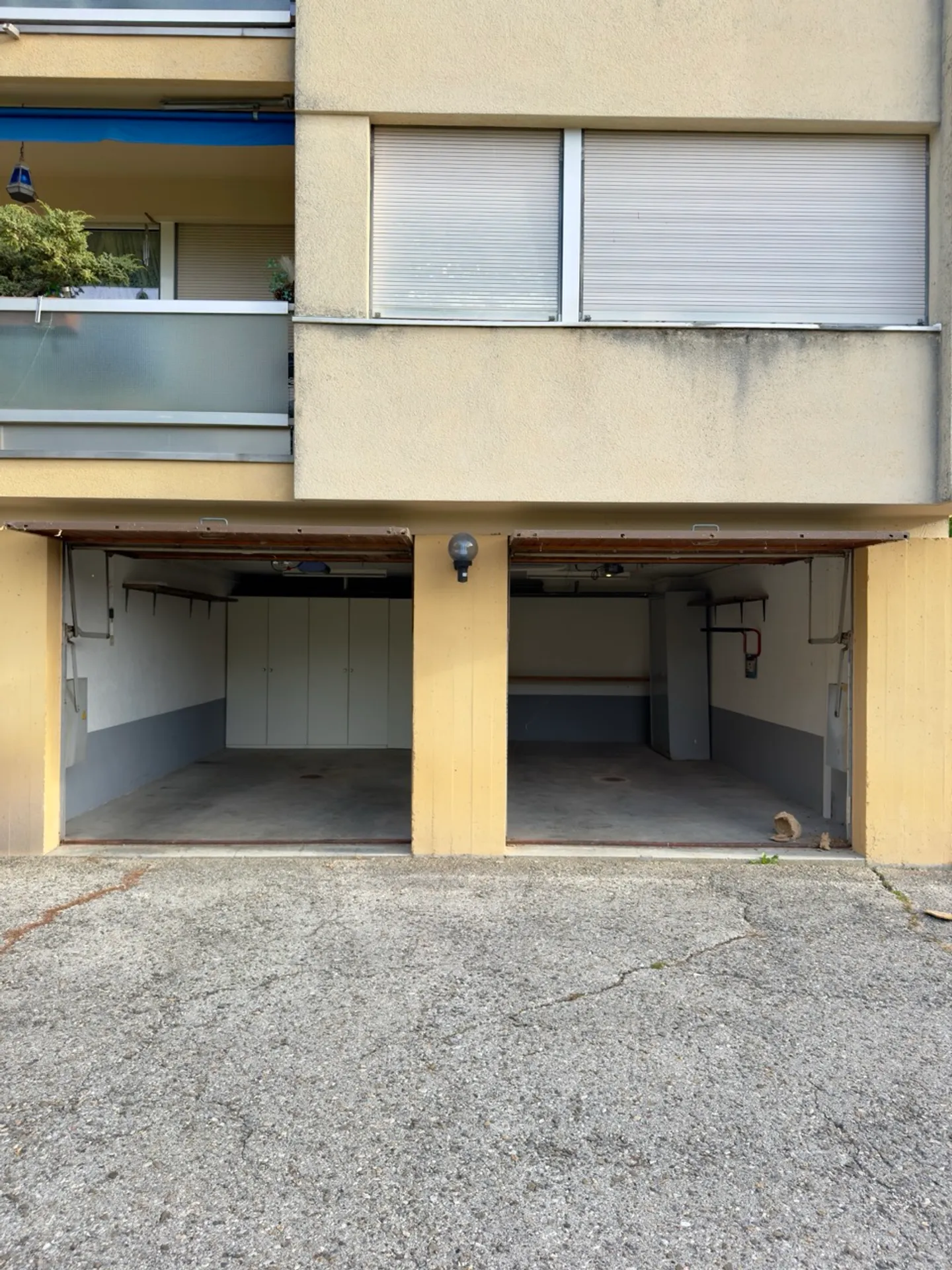 4.5 Room Apartment with GREAT POTENTIAL - Photo 15 of 16