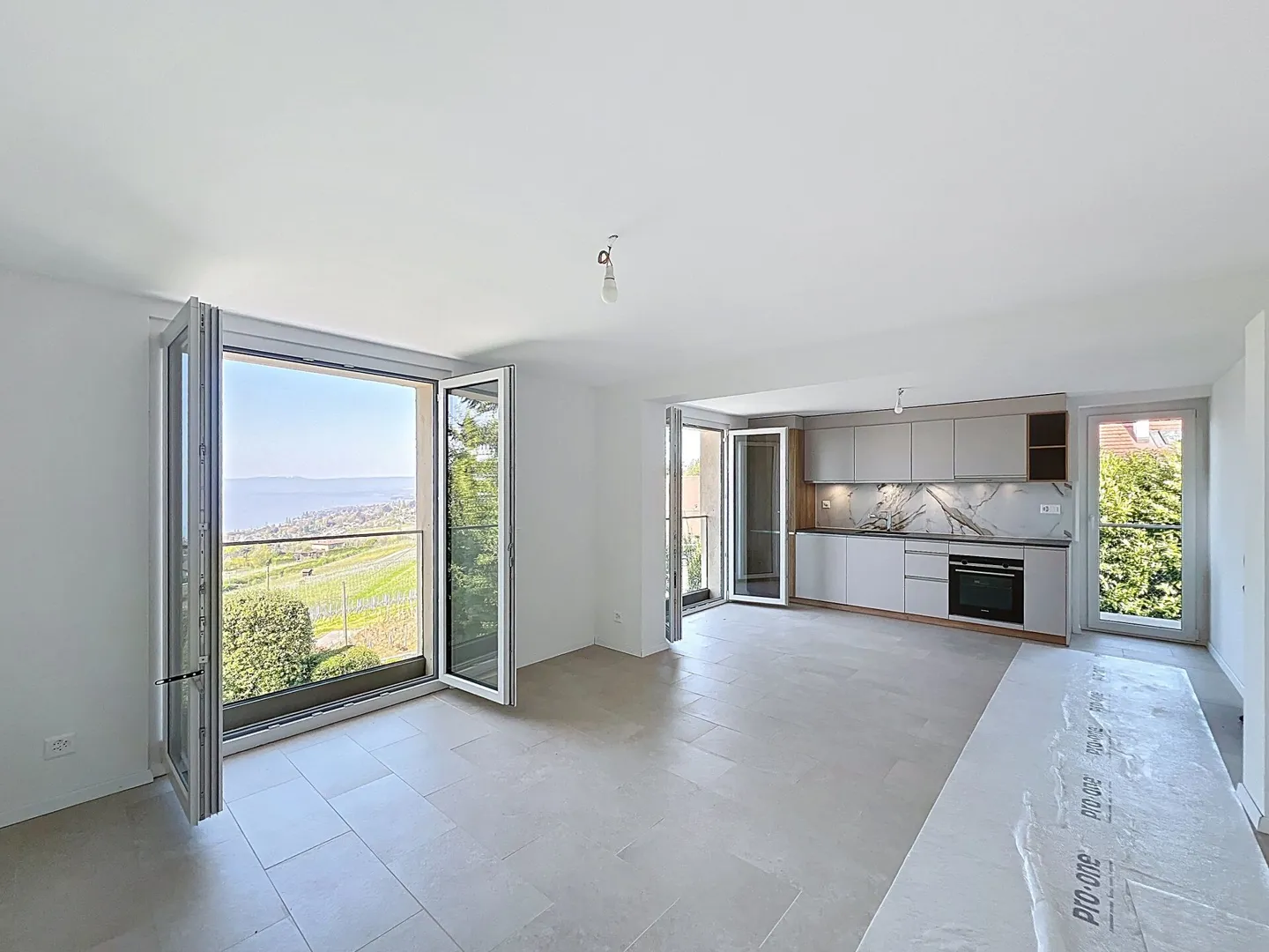 Preferito tra lago e vigneti, in completa intimità - Foto 1 di 14