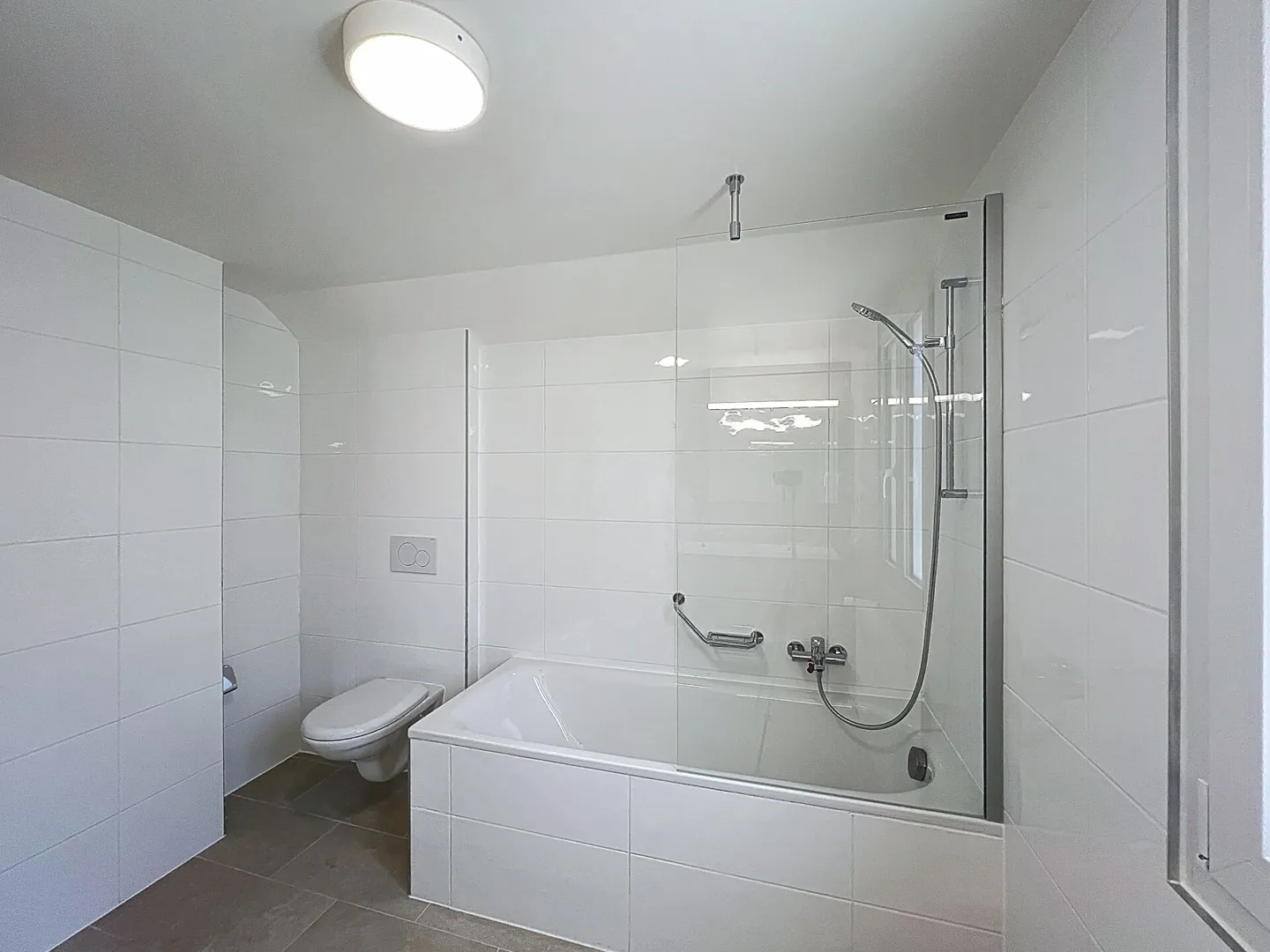 Preferito tra lago e vigneti, in completa intimità - Foto 10 di 14