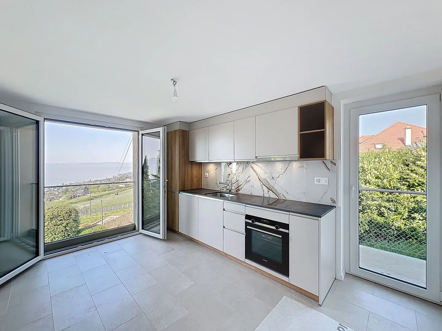 Preferito tra lago e vigneti, in completa intimità - Foto 2 di 14