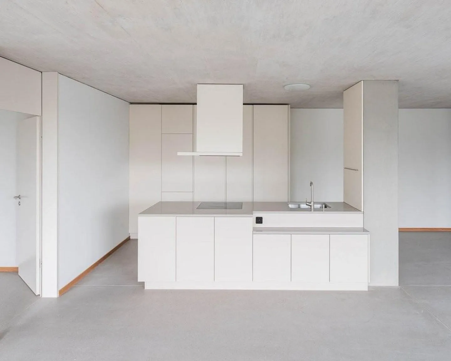 Looking for a trendy apartment? - Photo 2 of 8