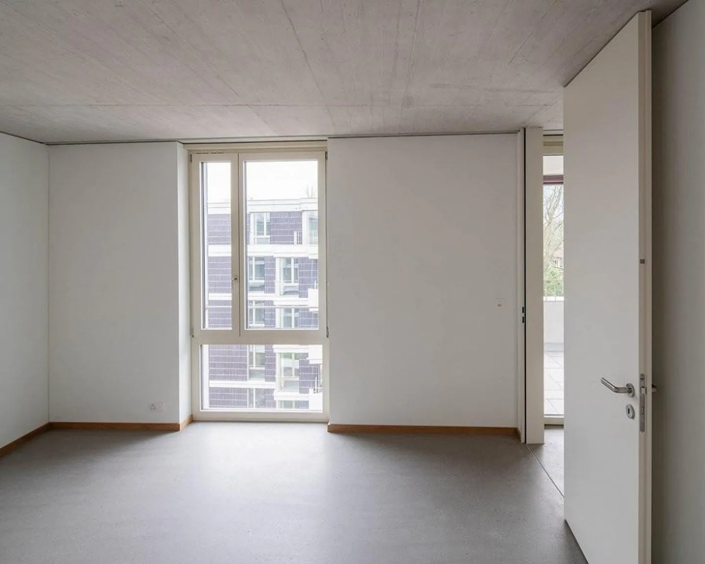 Looking for a trendy apartment? - Photo 5 of 8