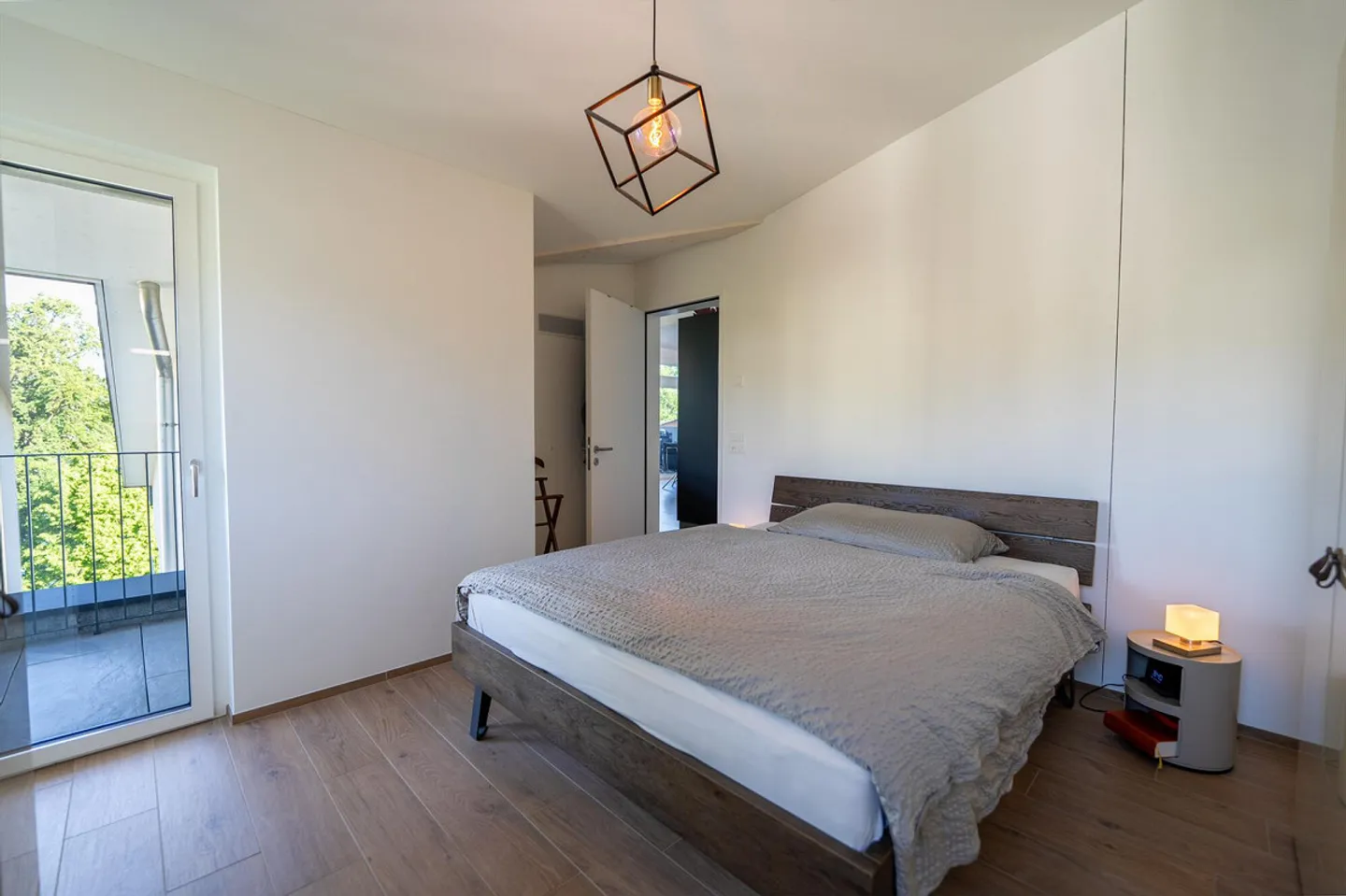 3.5 Room Attic Apartment with Two Parking Spaces - Photo 4 of 6