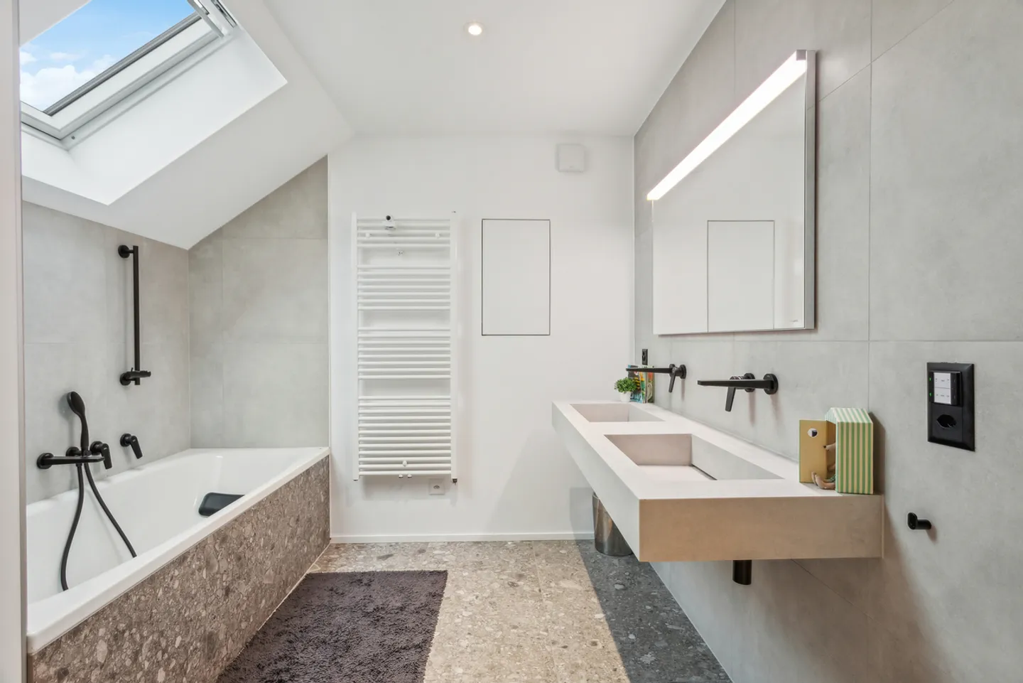 7.5 Room House - Photo 10 of 13