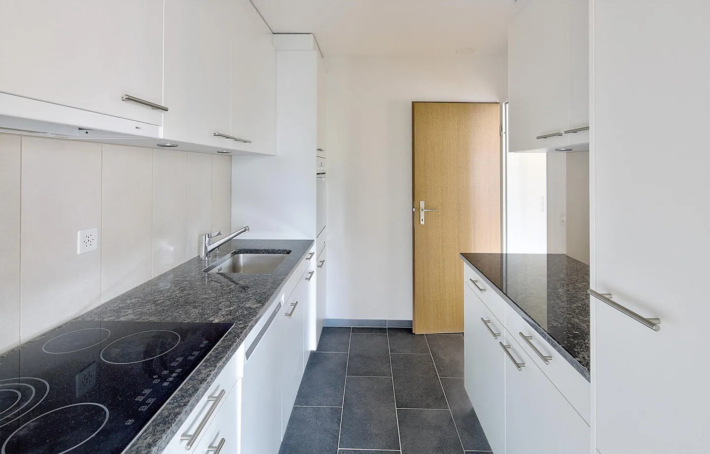 Looking for an apartment? Rent without a deposit! - Photo 3 of 5