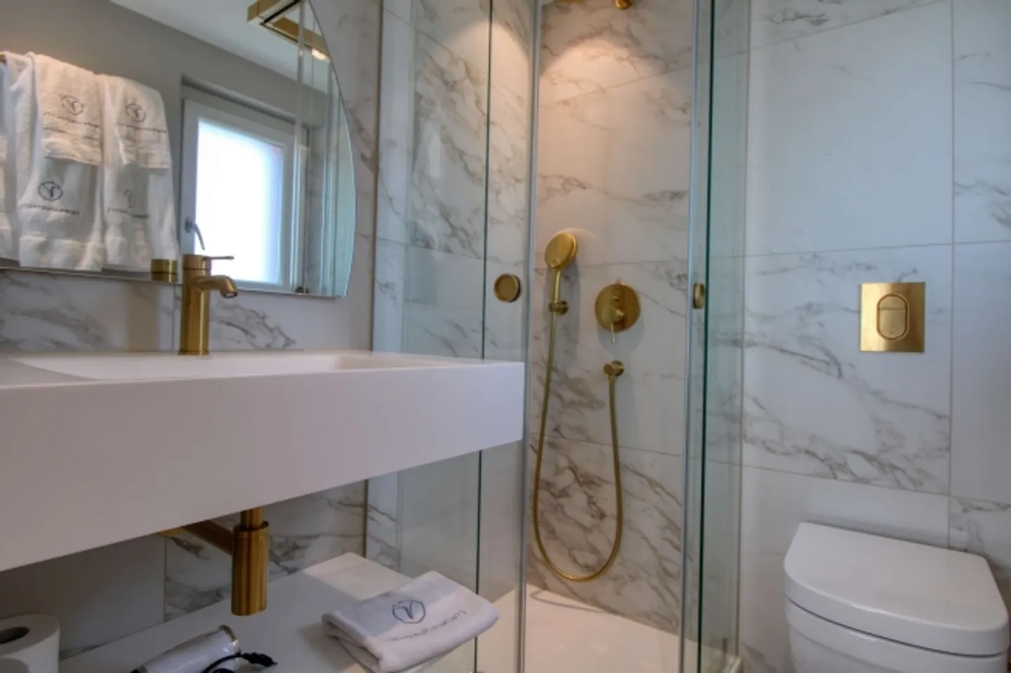 Ta maison de colocation élégante à Baar avec salle de bain privée - Photo 3 sur 13