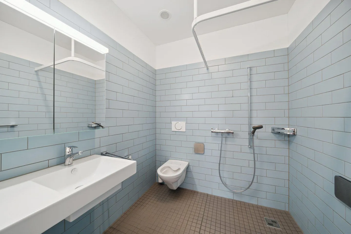 Komfortable 4.5-Zimmerwohnung - Foto 4 von 11