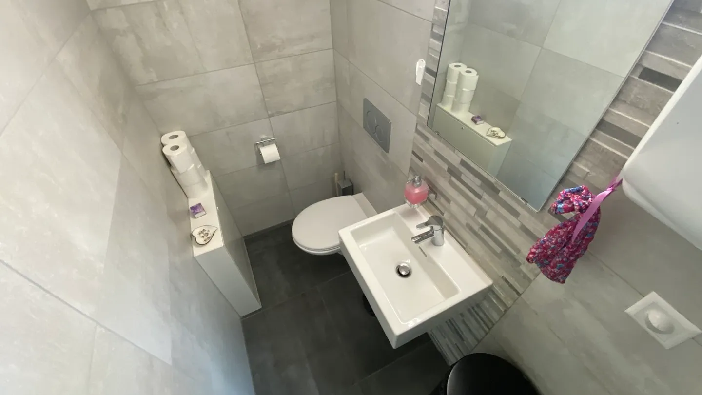 Espace Commercial Spacieux 198 m² - Photo 12 sur 26