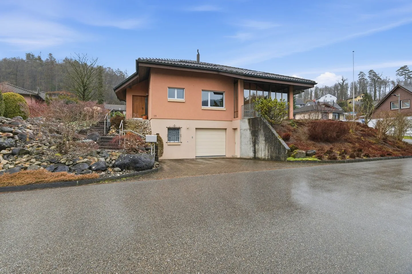 Casa unifamiliare di 5 stanze con giardino d'inverno ad Aarburg in vendita - Foto 2 di 13