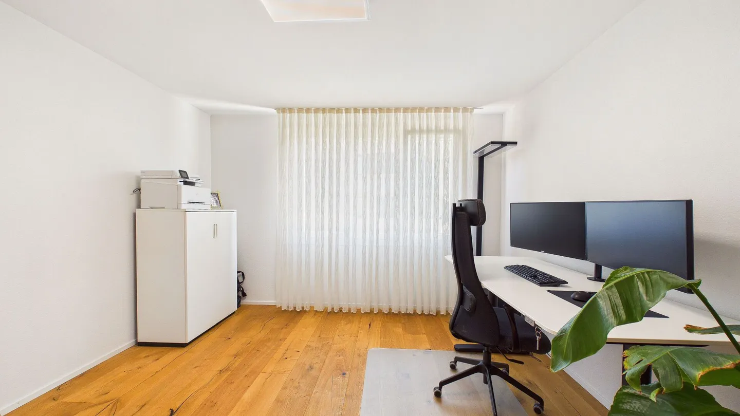 Modern 4.5-Room Dream Apartment in Baar - Photo 6 of 11